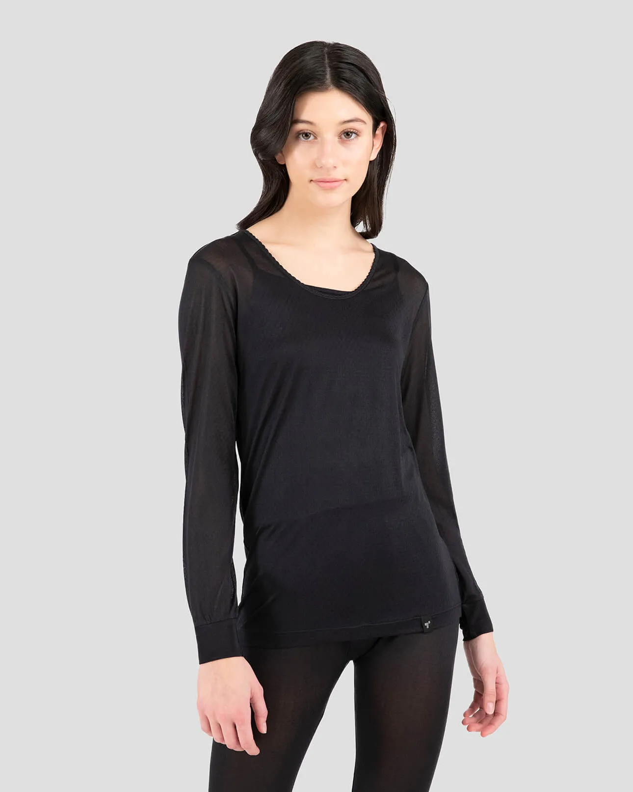 1.0 Women's Thermasilk® Heritage Lightweight Scoop Neck Baselayer Top