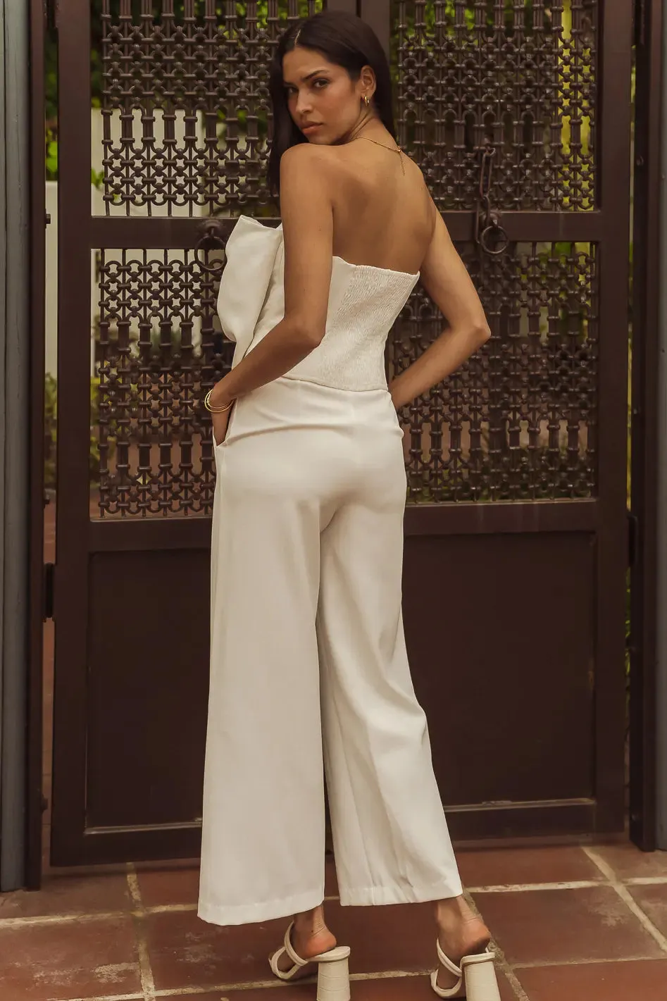 Aria Straight Leg Pants in White - FINAL SALE