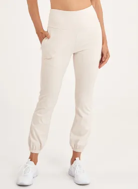 Dynamic Piped Pant